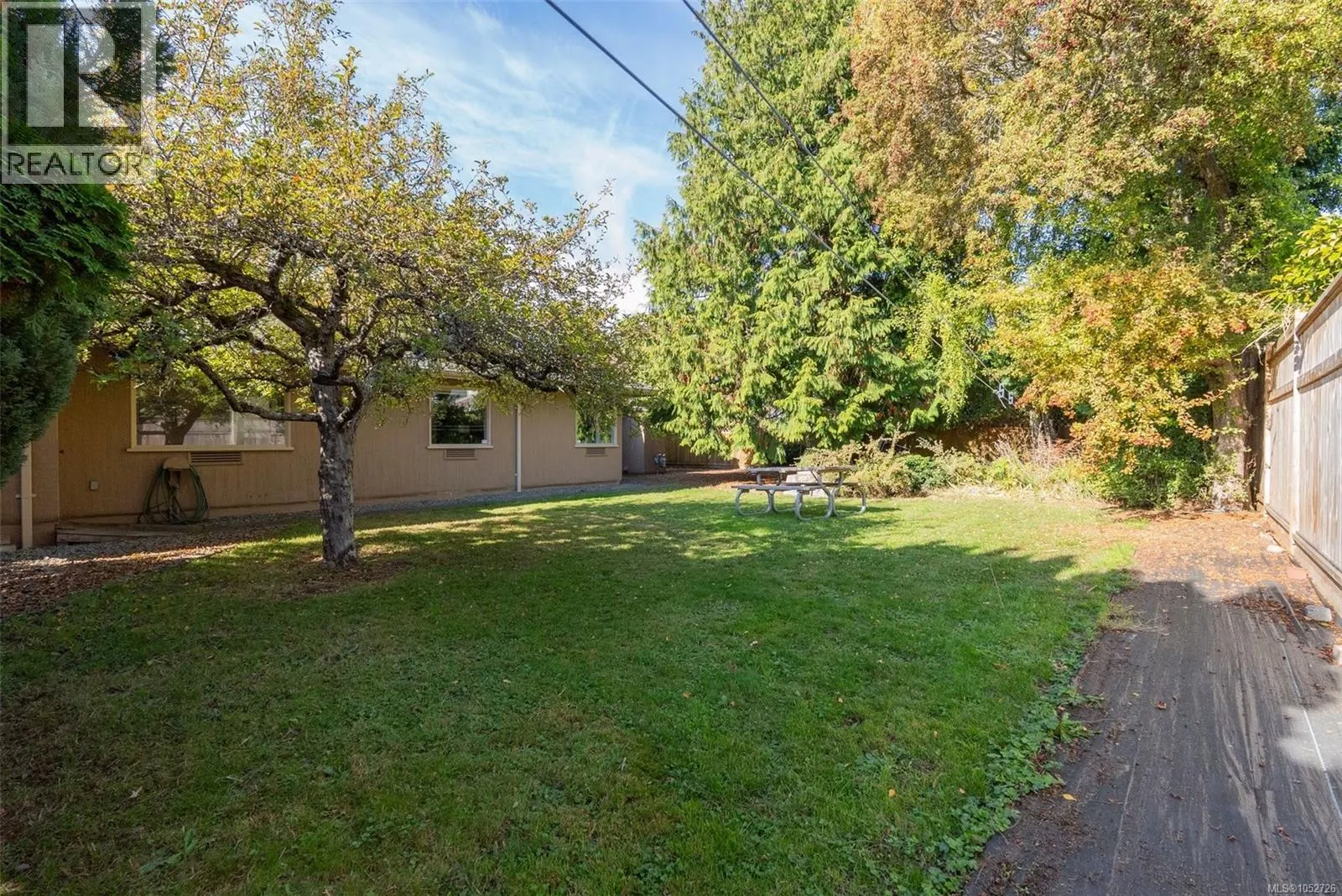 373 Richmond Ave