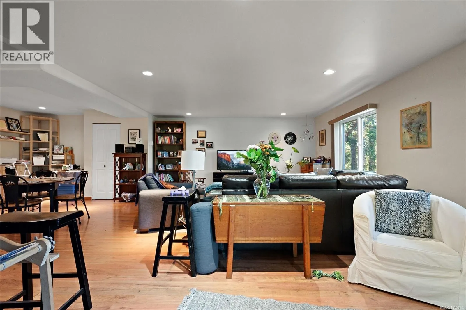 321 Renart Pl