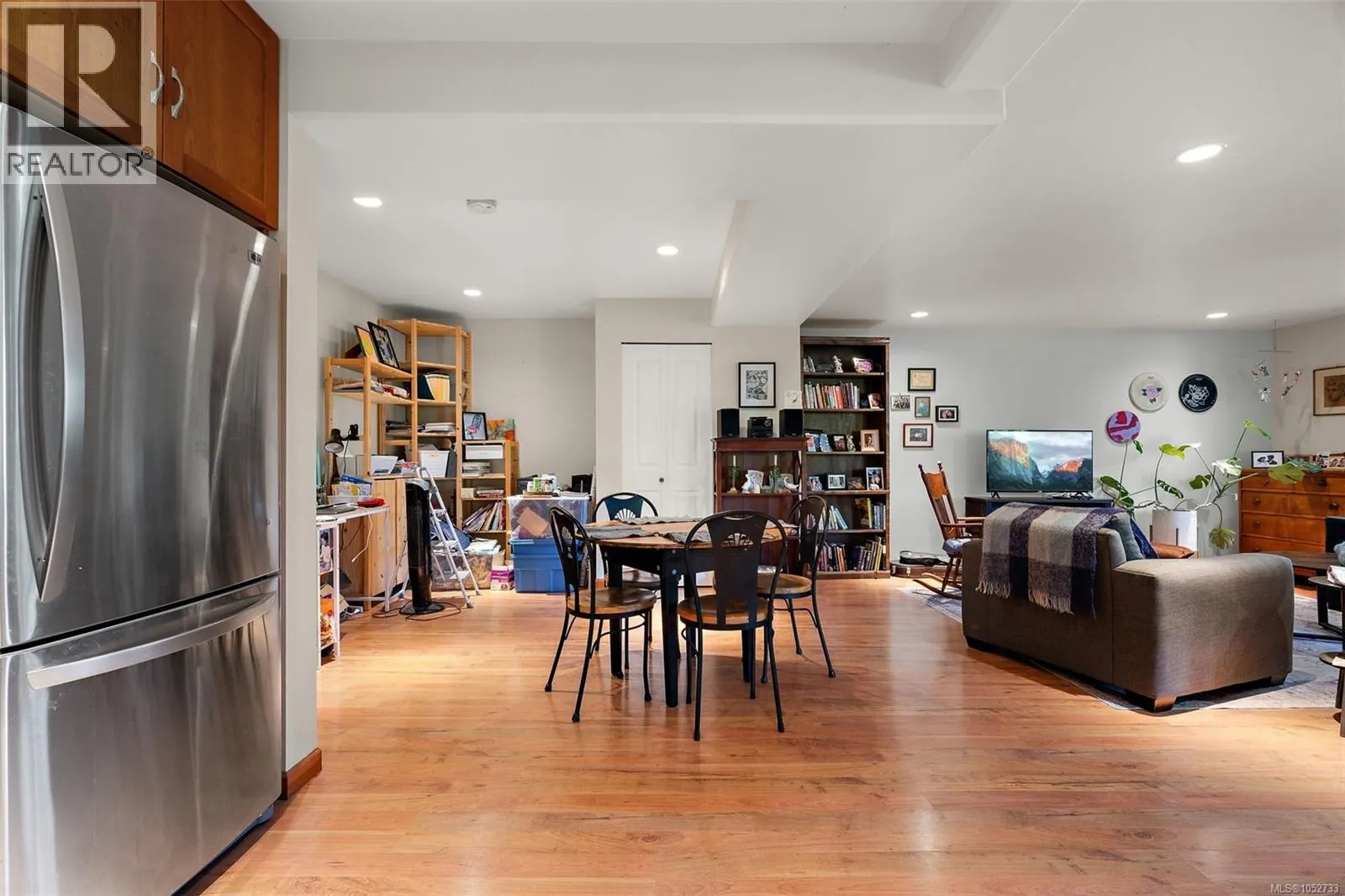 321 Renart Pl