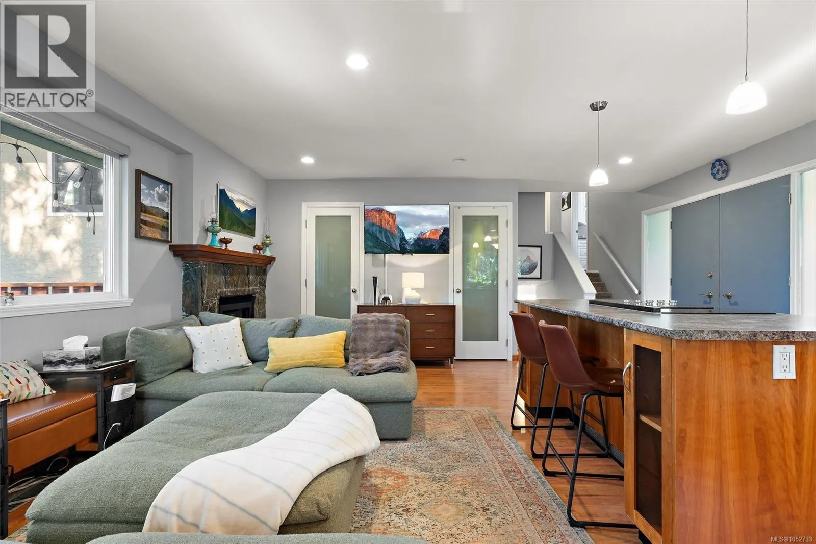 321 Renart Pl