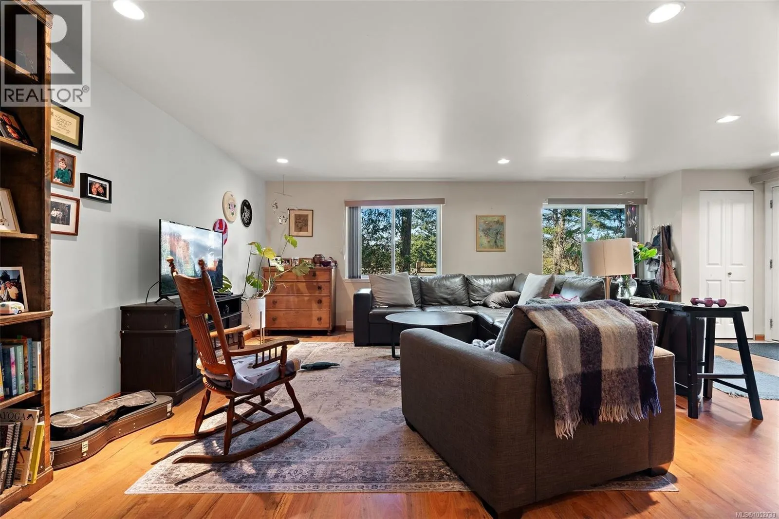 321 Renart Pl