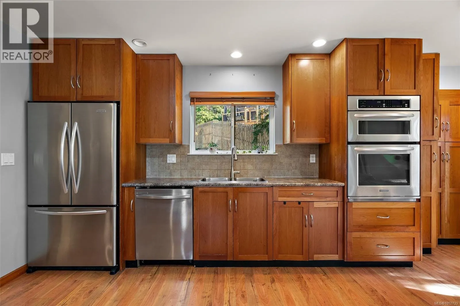 321 Renart Pl