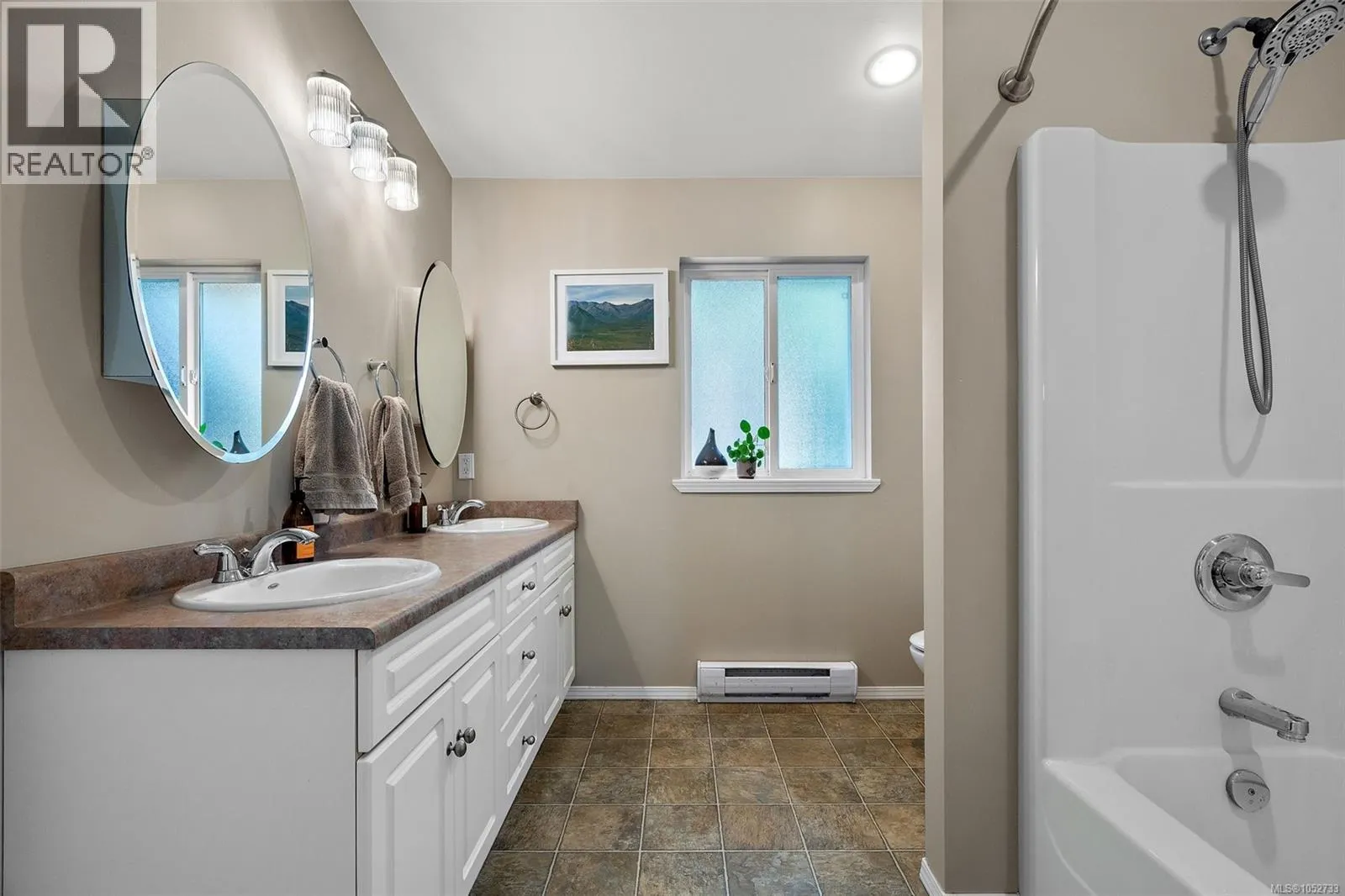 321 Renart Pl