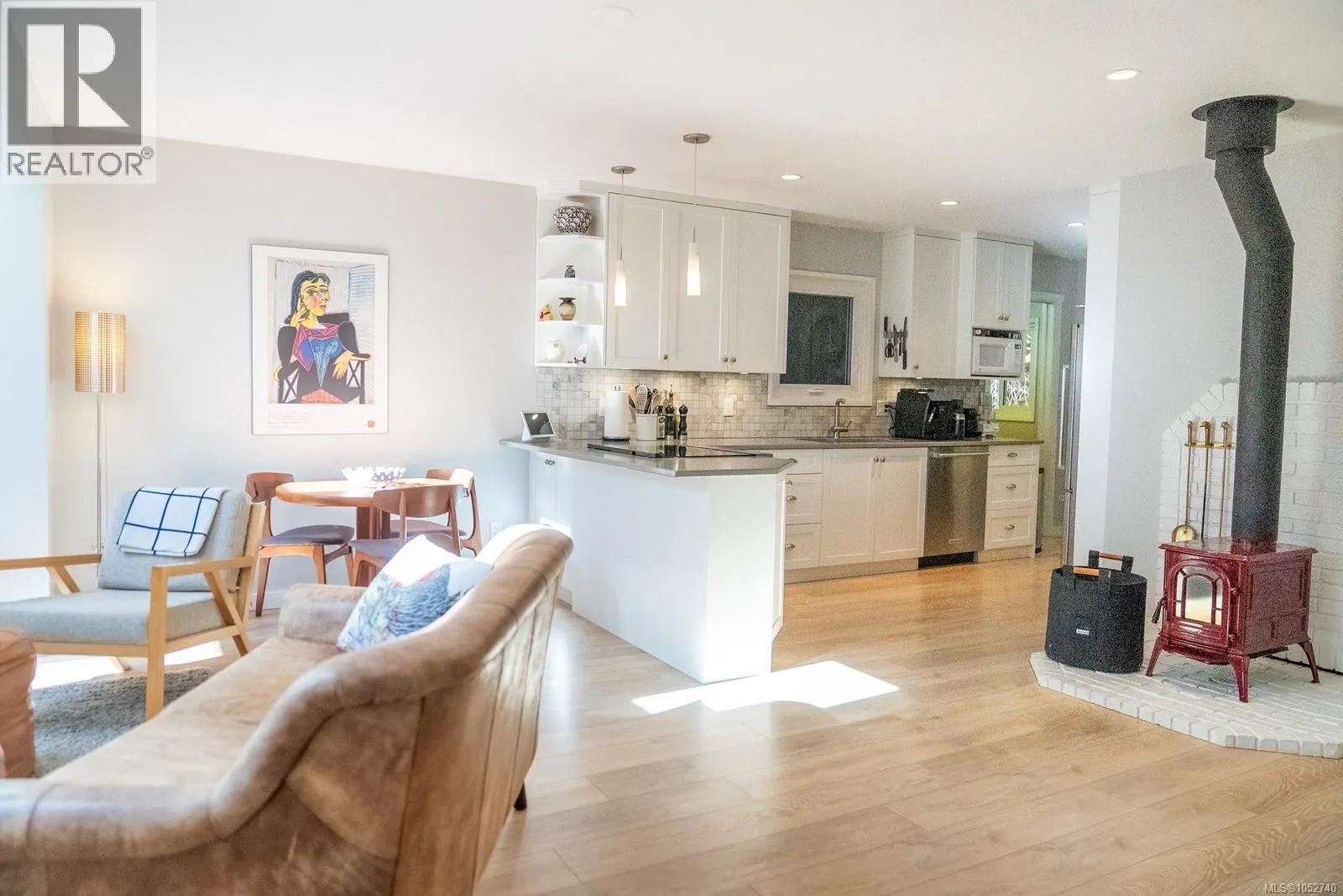 2701 Galley Cres