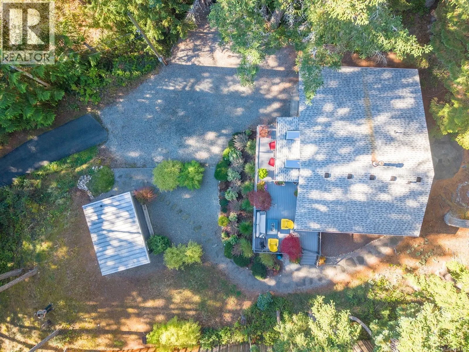 2701 Galley Cres