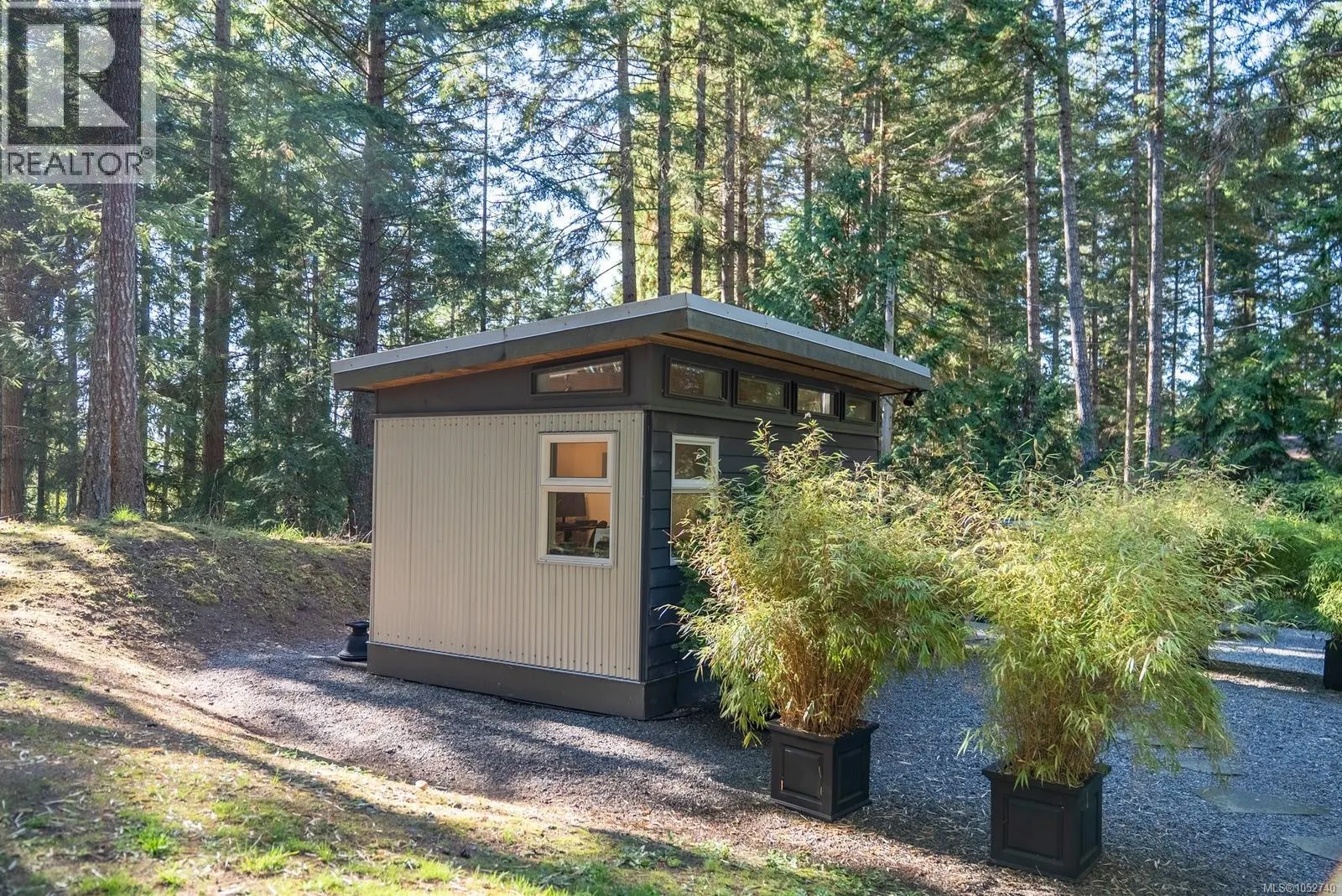2701 Galley Cres