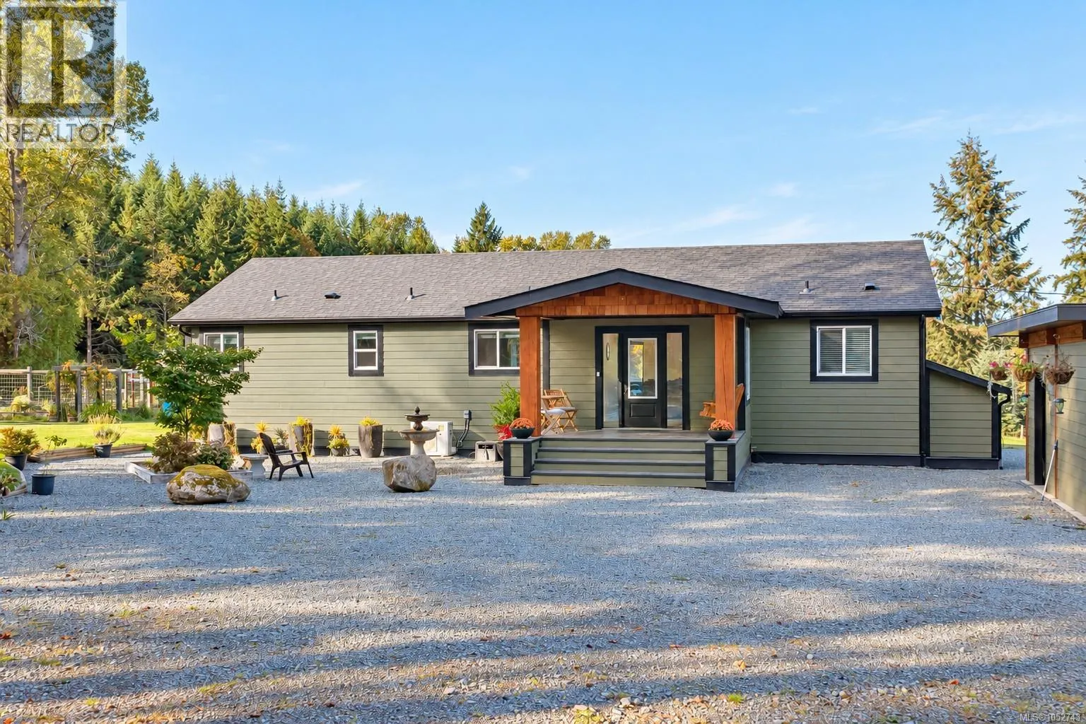 8258 Trans Canada Hwy