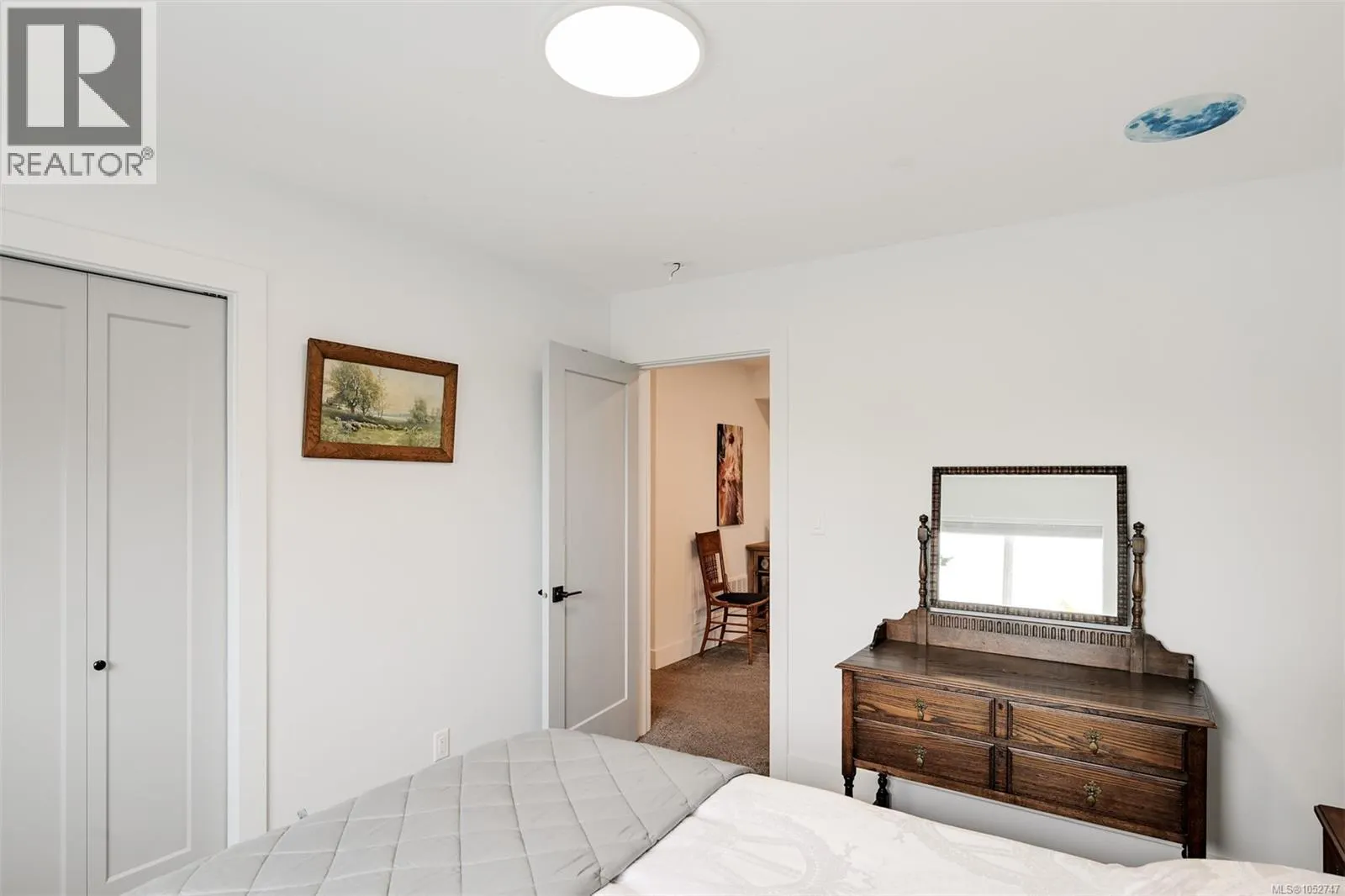 8566 Moxon Terr