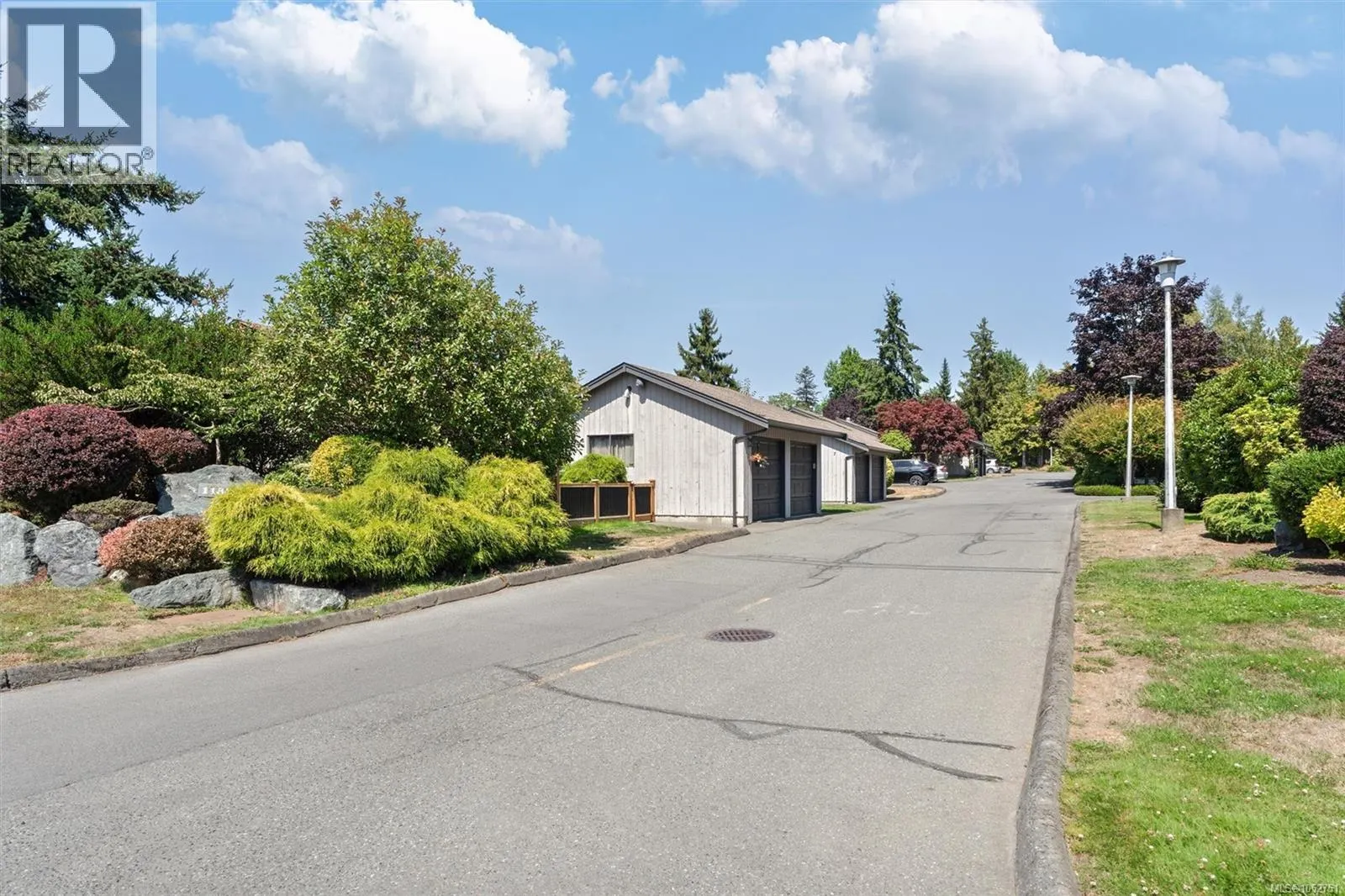 4 1184 Clarke Rd