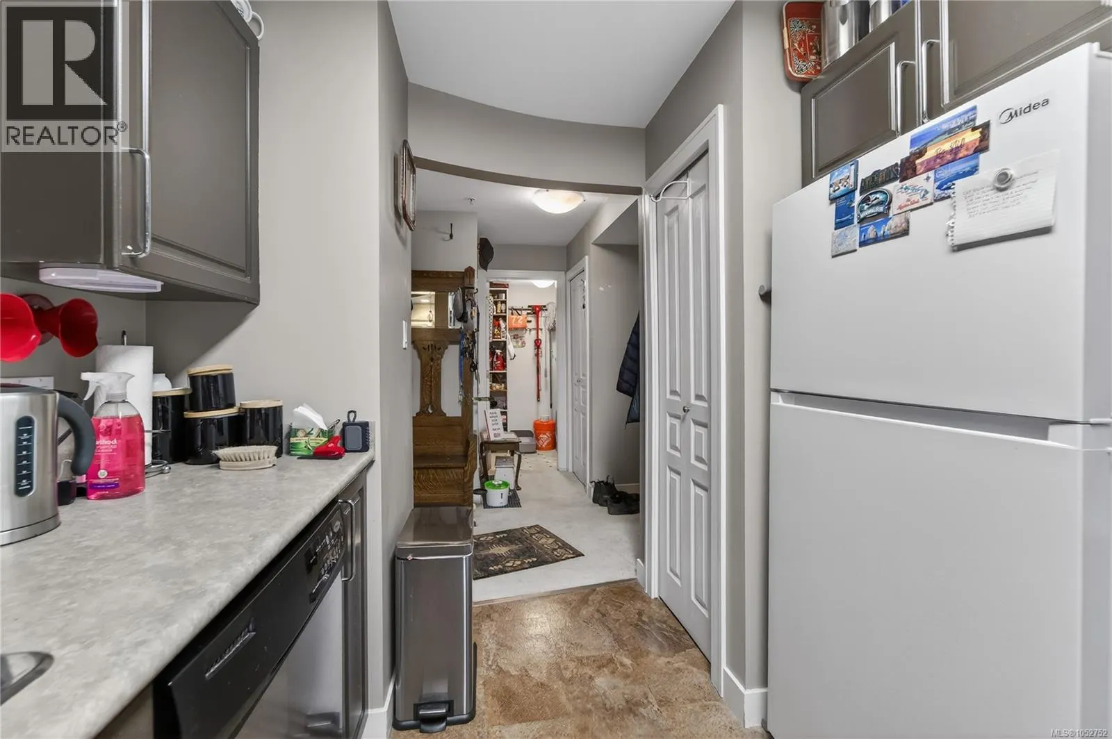 204 799 Blackberry Rd