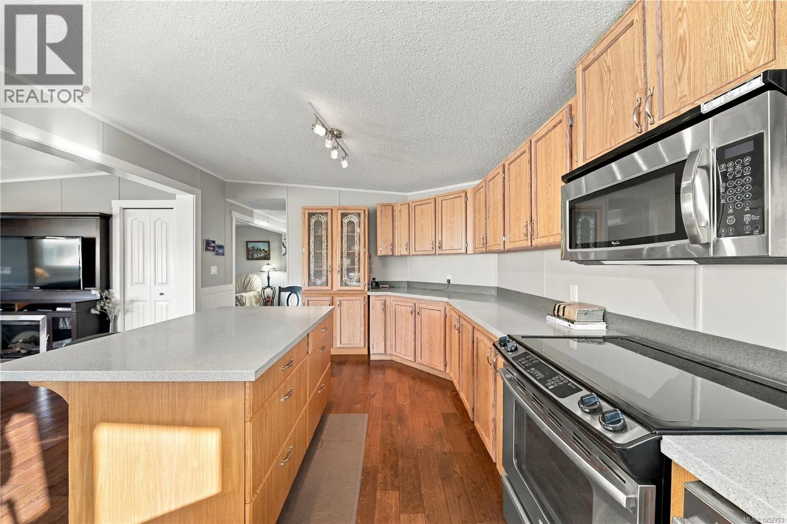 7 2301 Arbot Rd