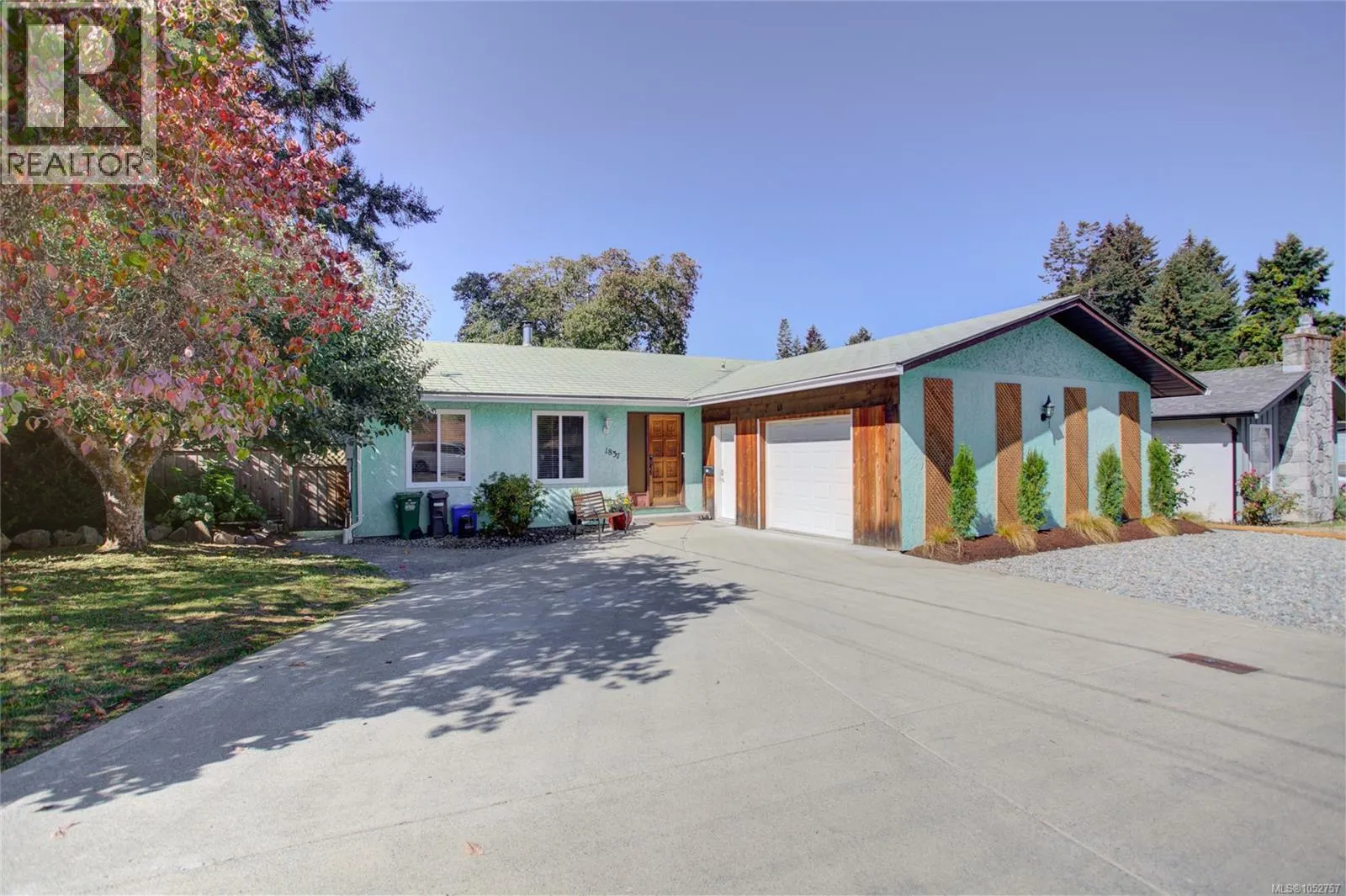 1837 Sandra Pl