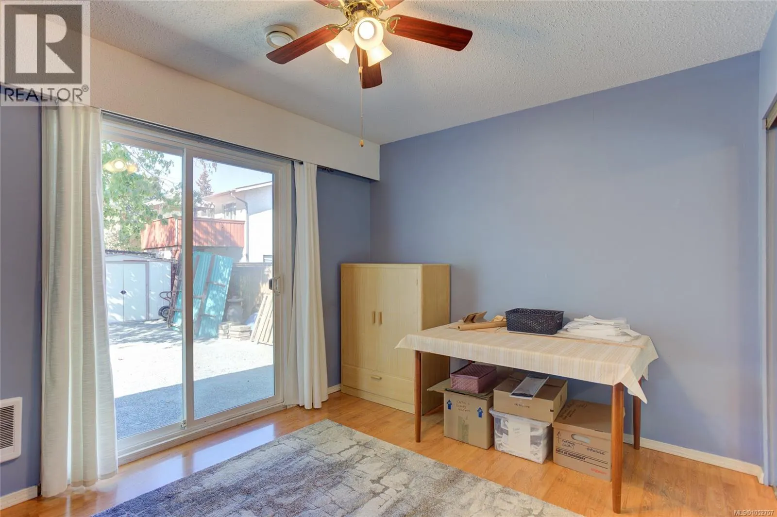 1837 Sandra Pl