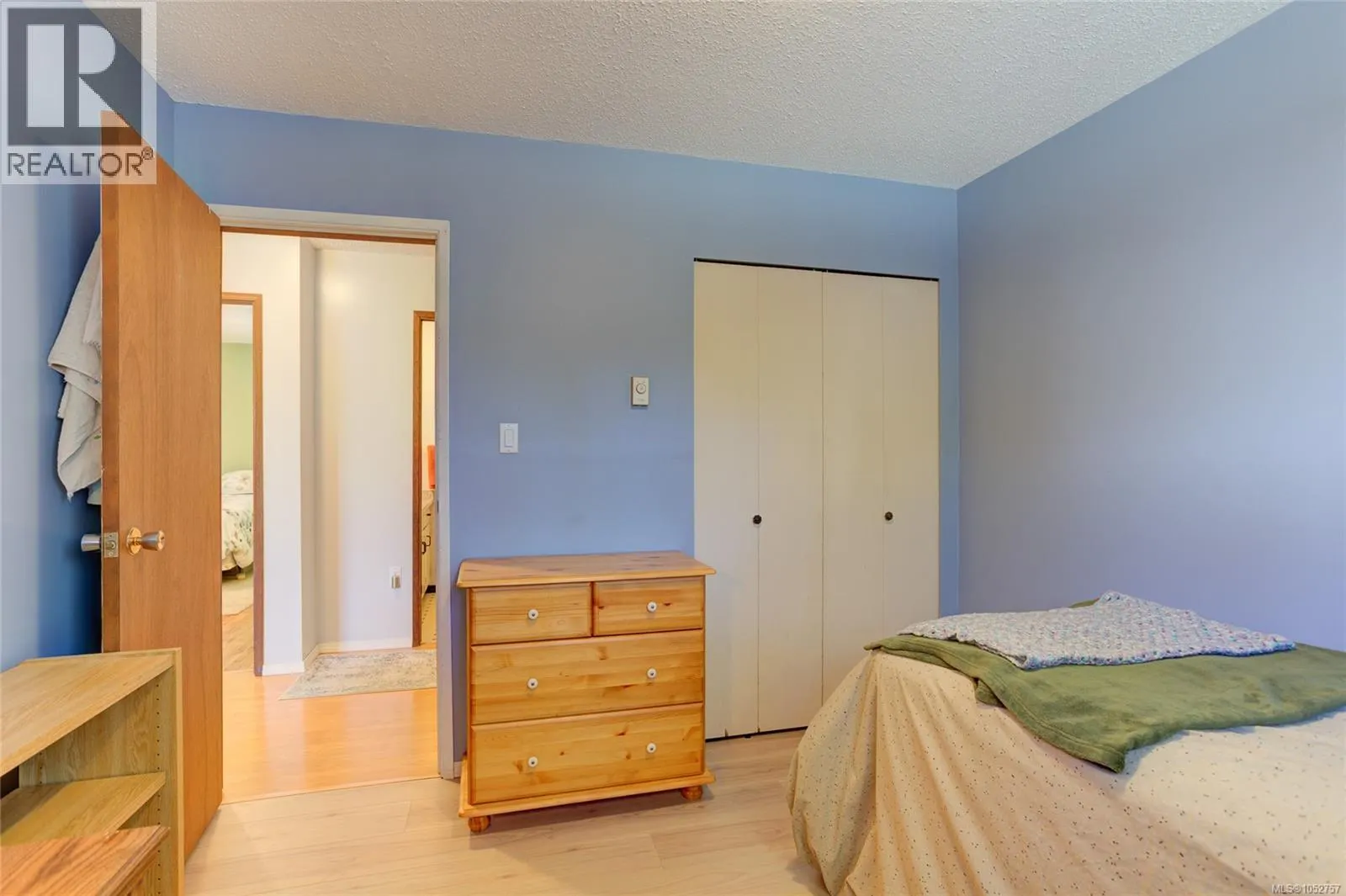 1837 Sandra Pl