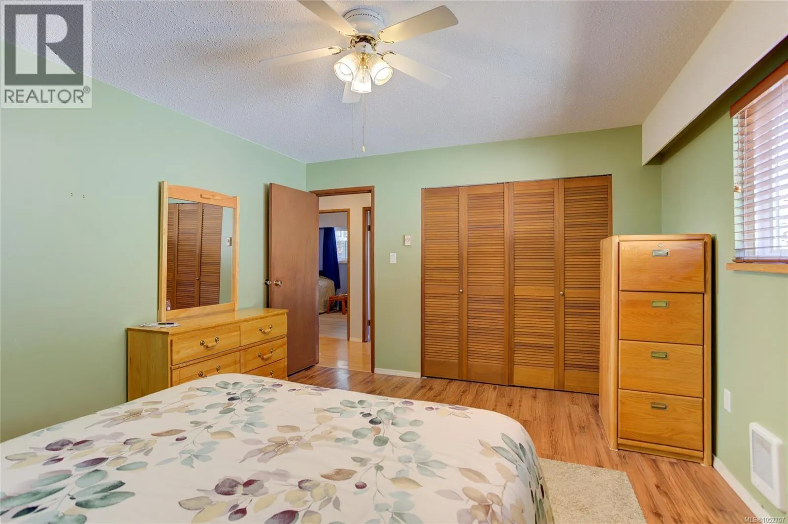 1837 Sandra Pl