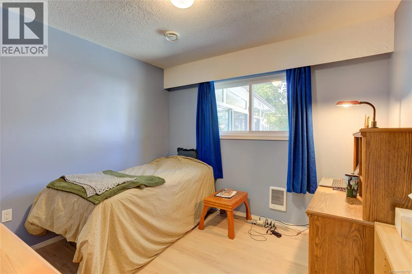 1837 Sandra Pl