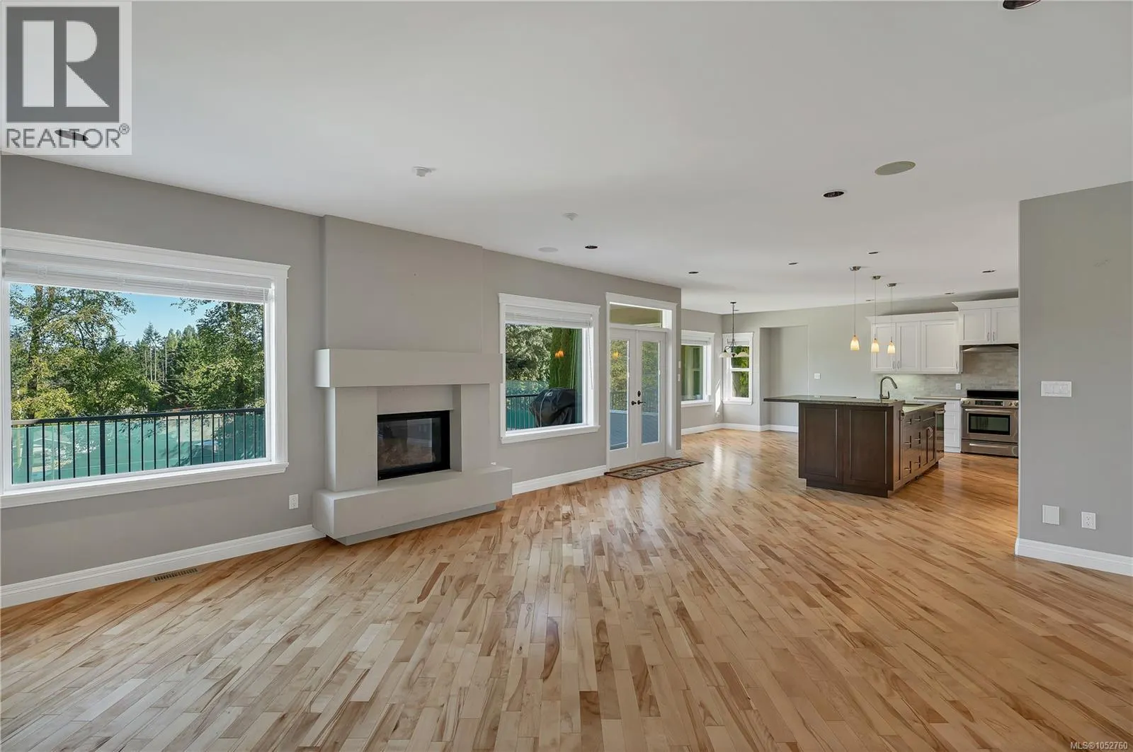 830 Pinecrest Rd