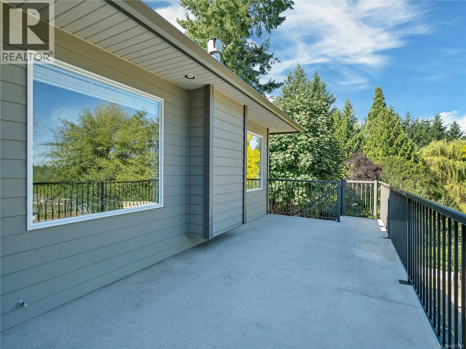 830 Pinecrest Rd