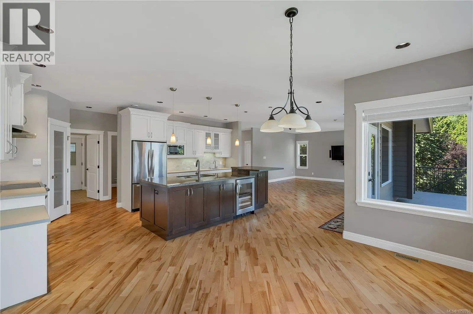 830 Pinecrest Rd