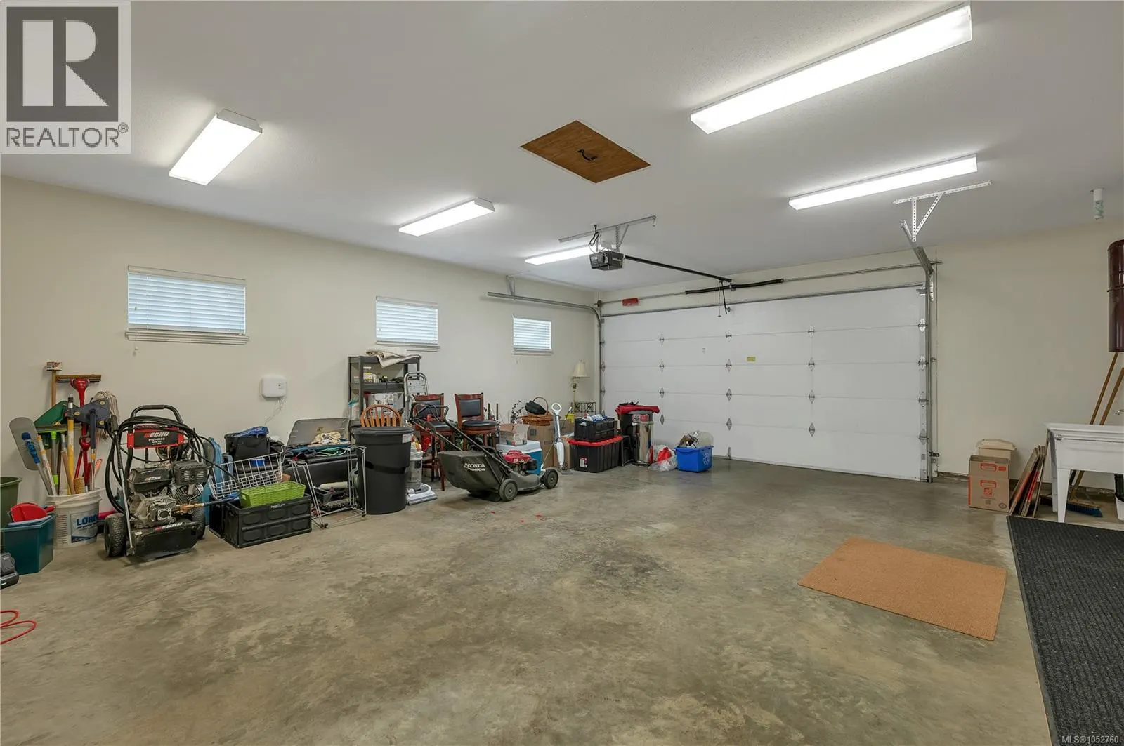 830 Pinecrest Rd