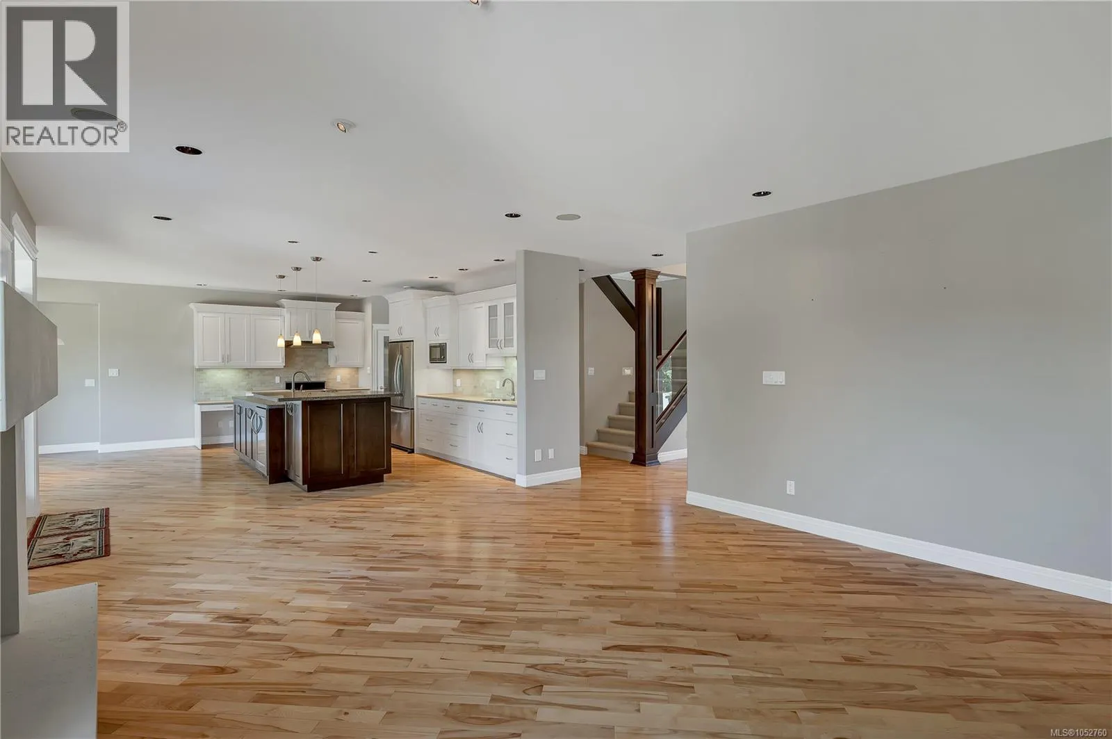 830 Pinecrest Rd