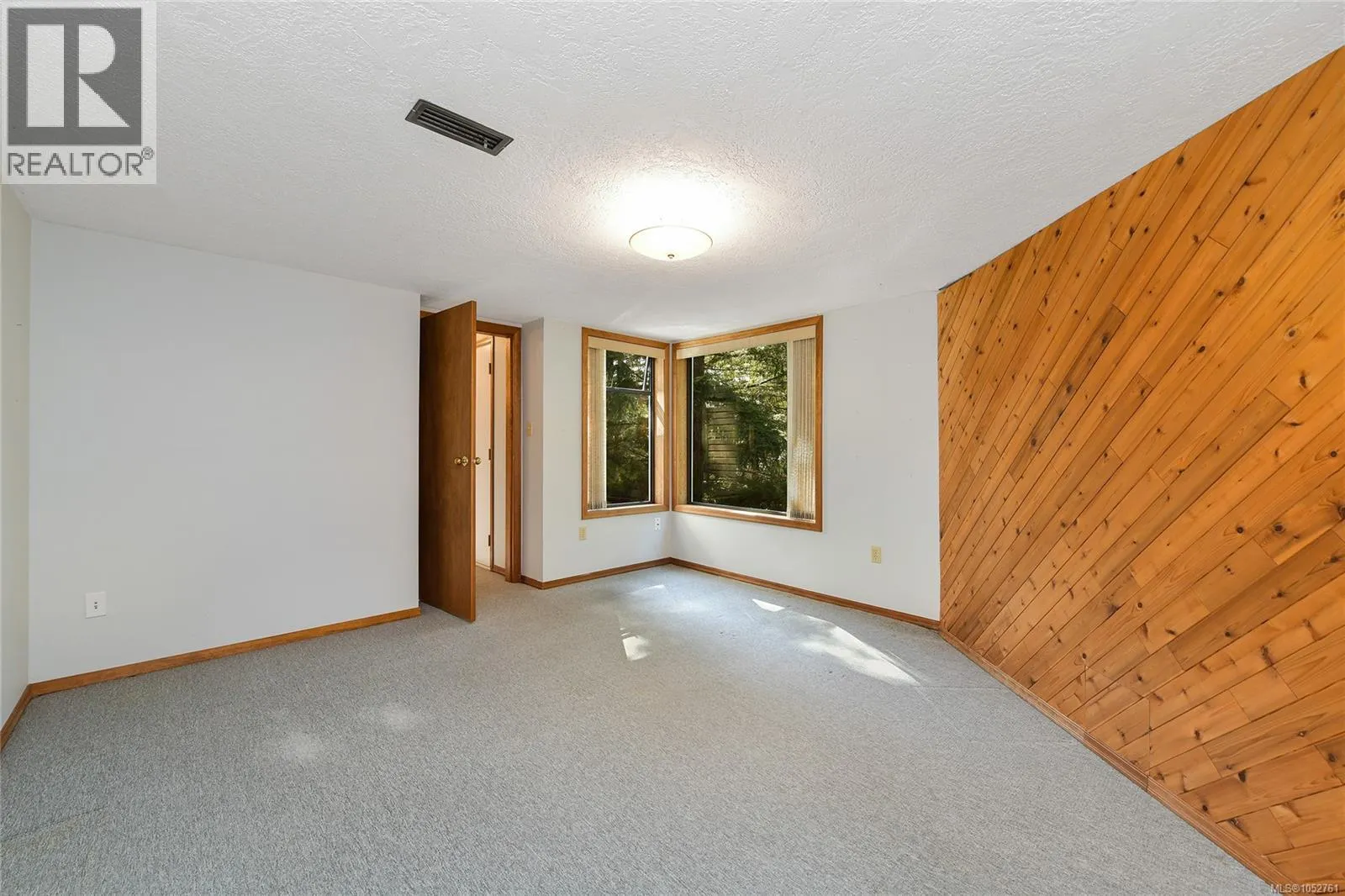 4404 Meadowood Pl