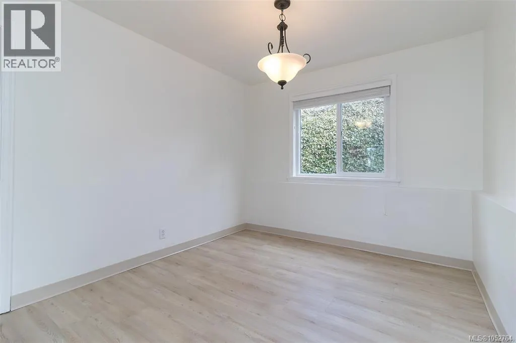 368 Gorge Rd W