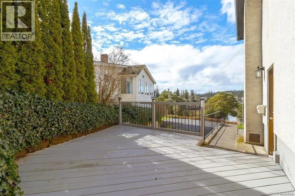 368 Gorge Rd W