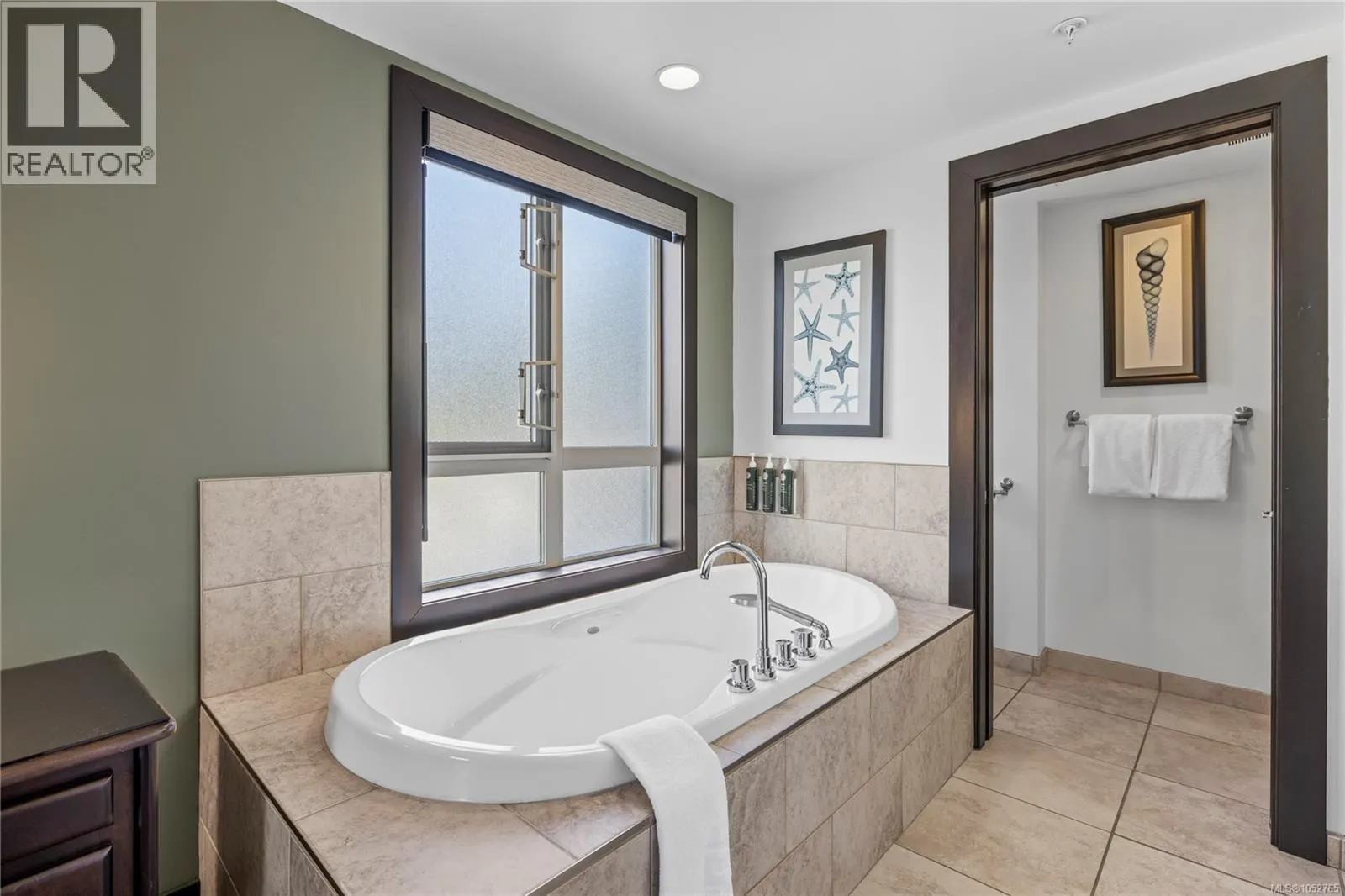 224 1175 Resort Dr
