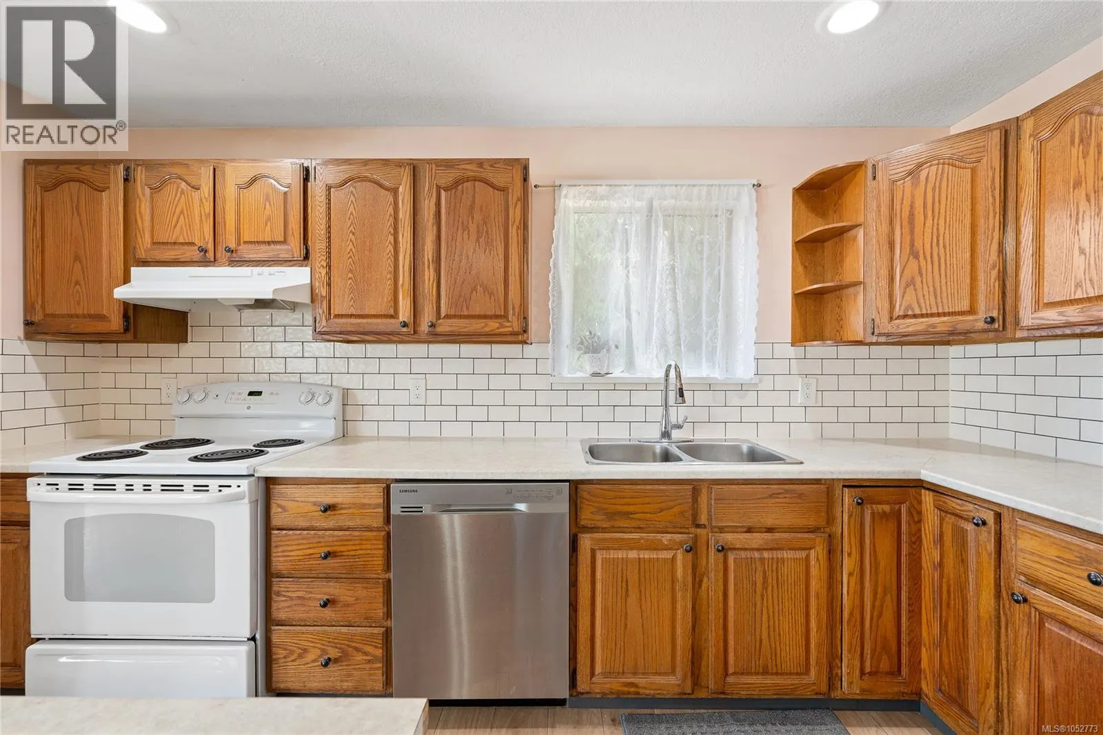 429 Davis Rd