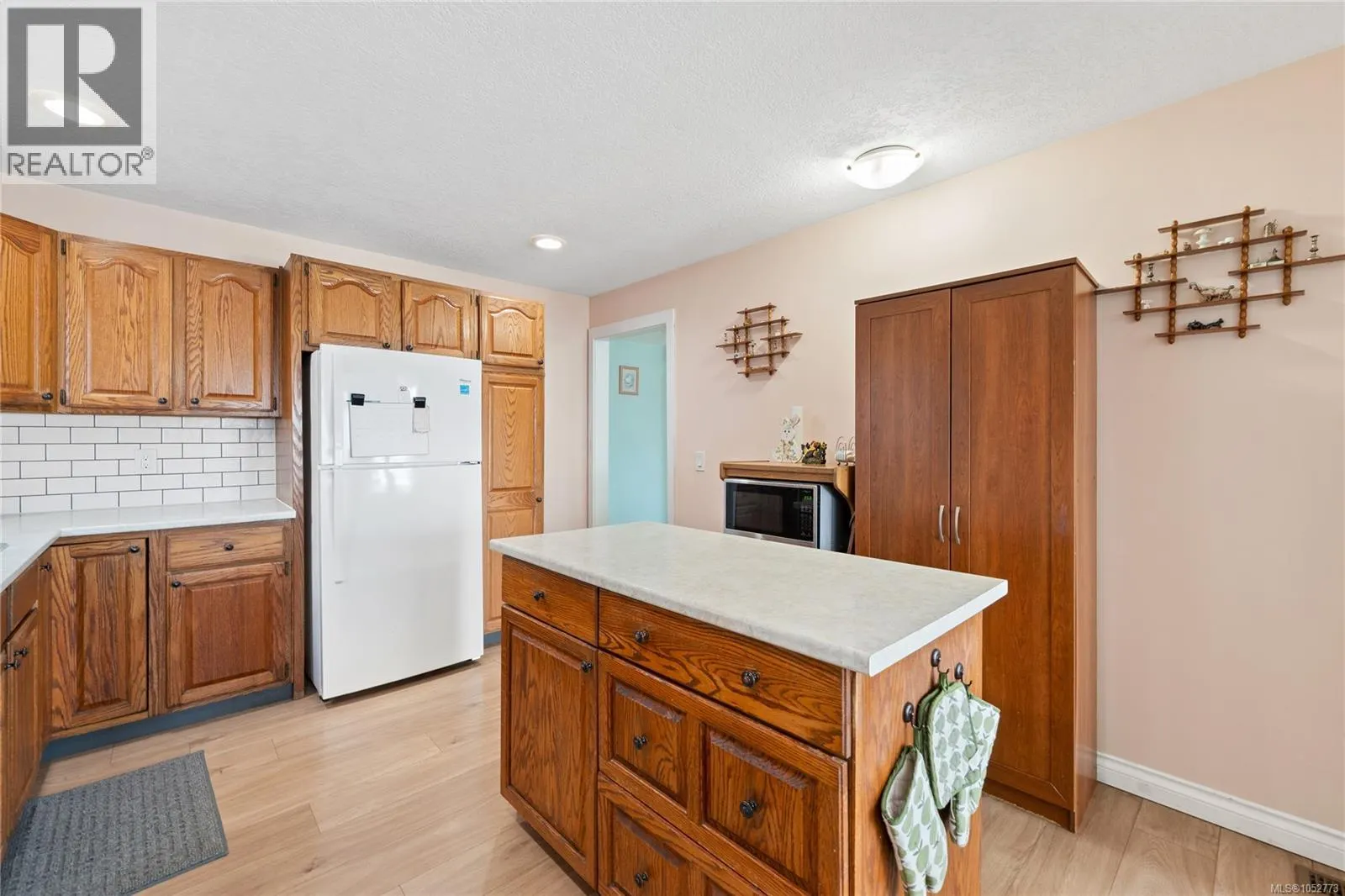 429 Davis Rd
