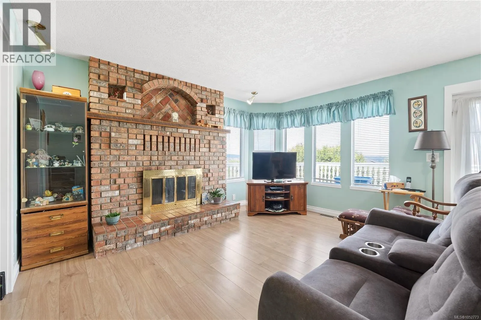 429 Davis Rd