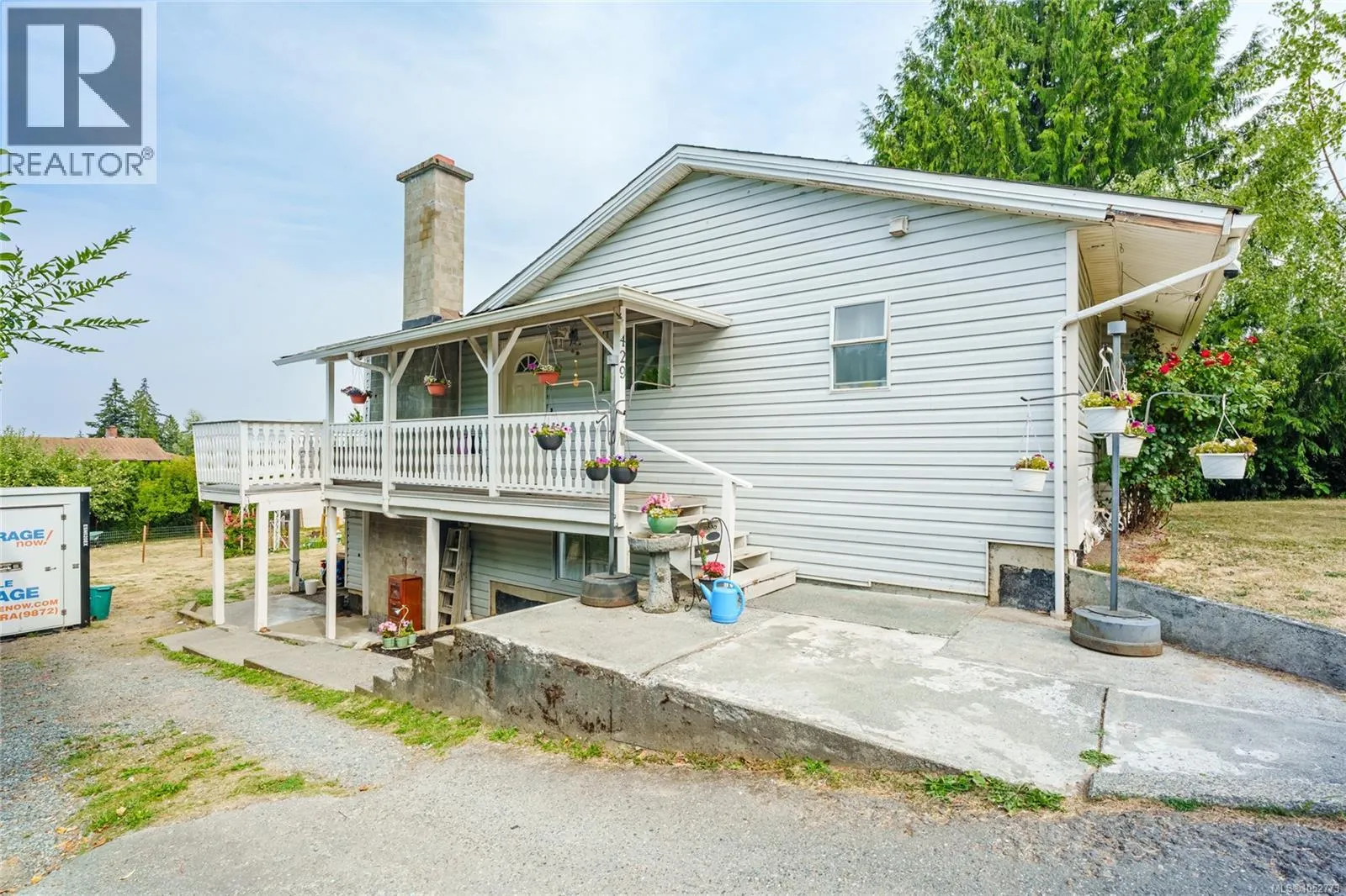 429 Davis Rd