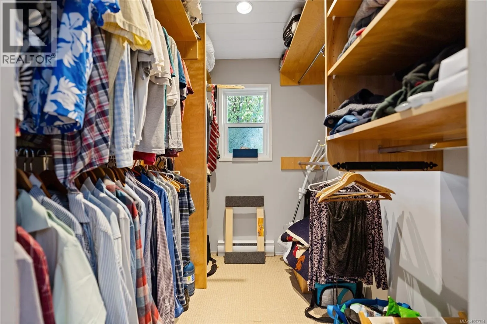 8698 East Saanich Rd