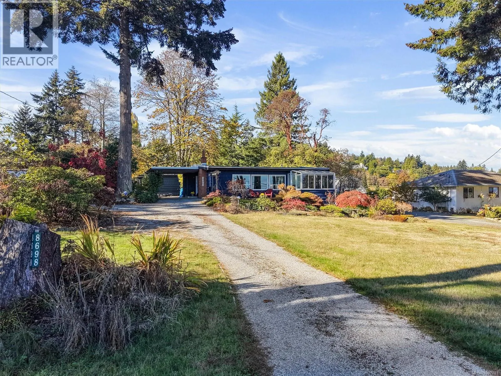 8698 East Saanich Rd