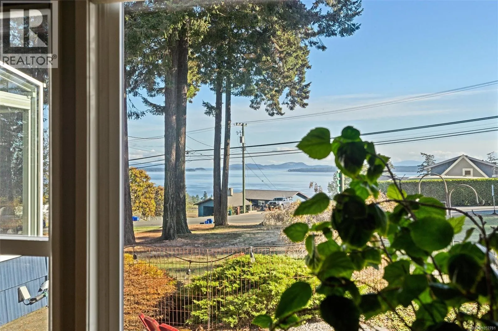 8698 East Saanich Rd