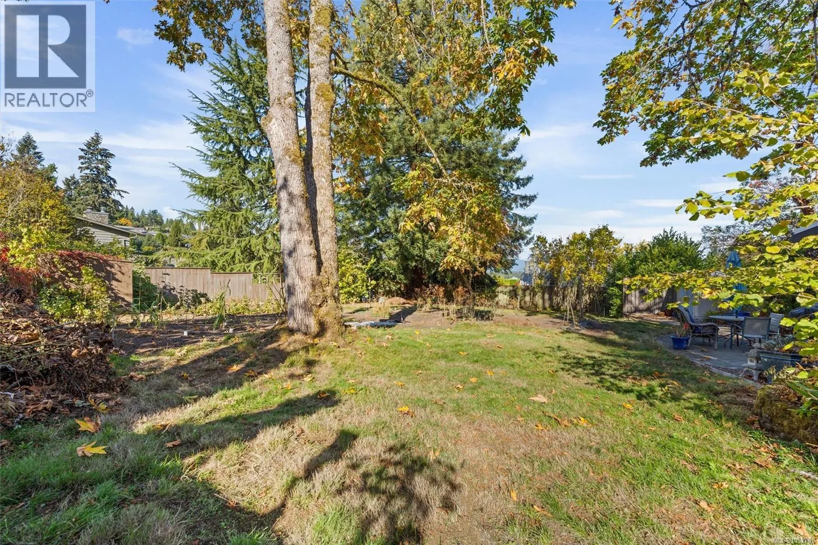8698 East Saanich Rd