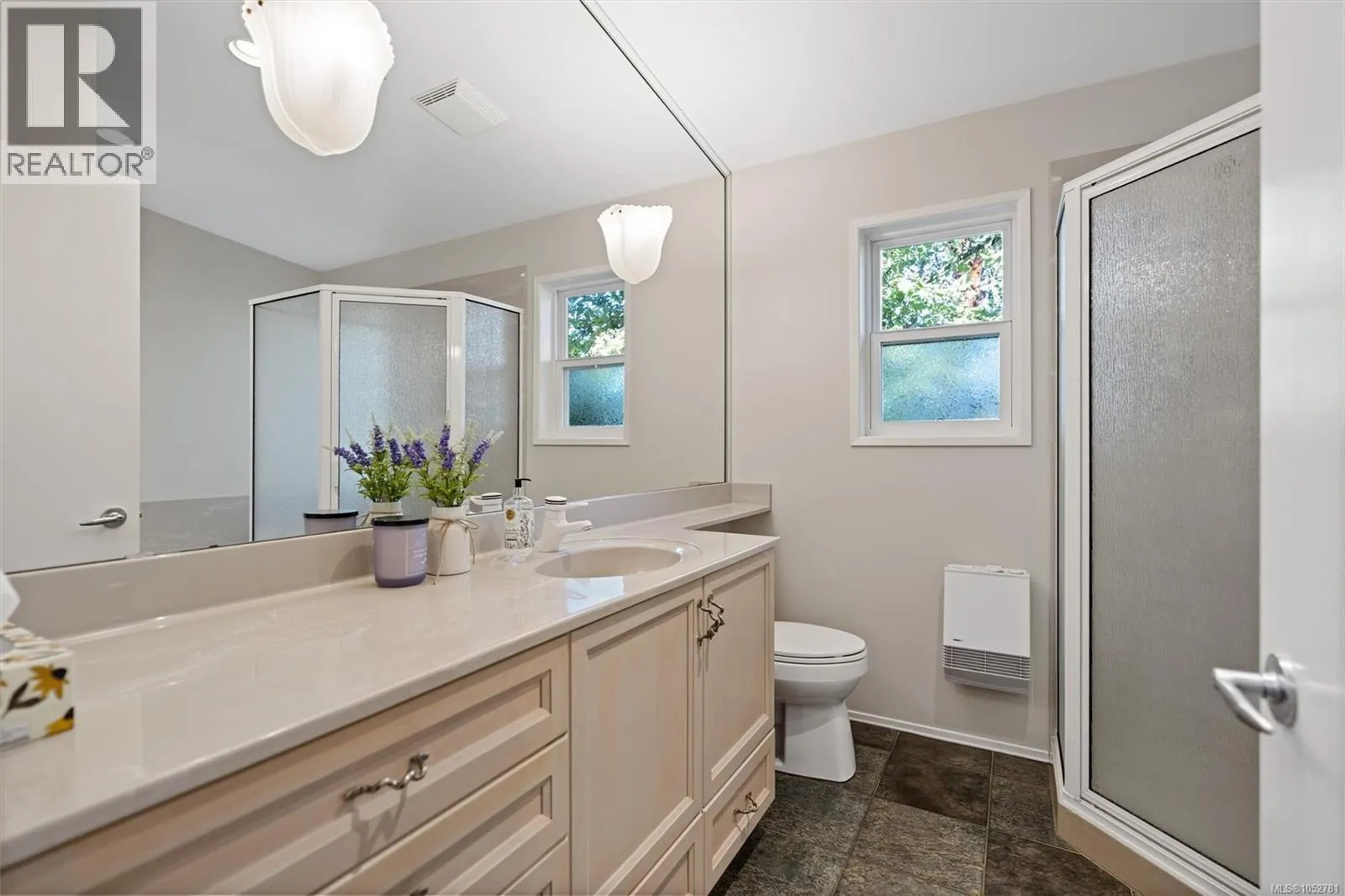 8698 East Saanich Rd