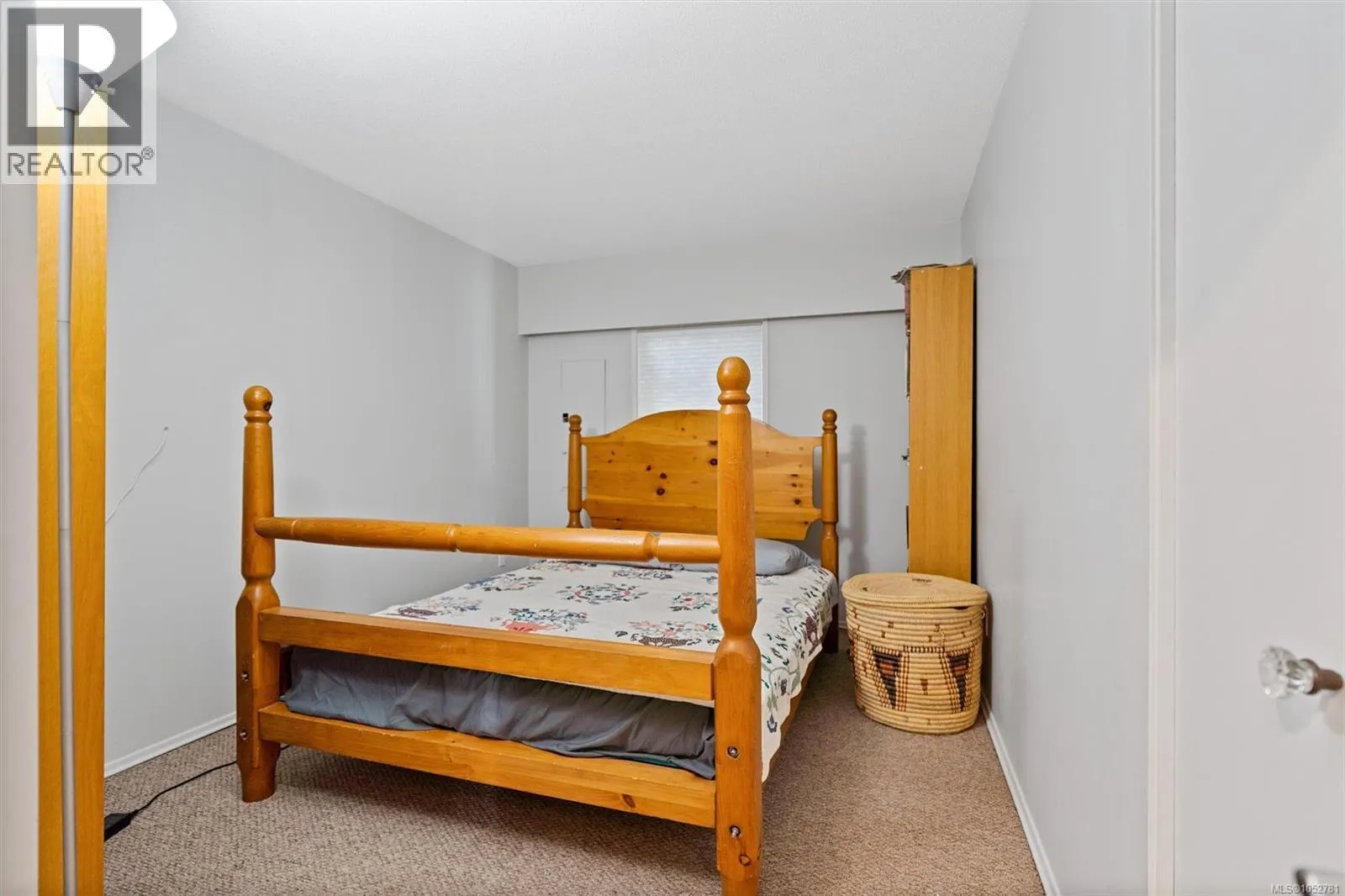 8698 East Saanich Rd