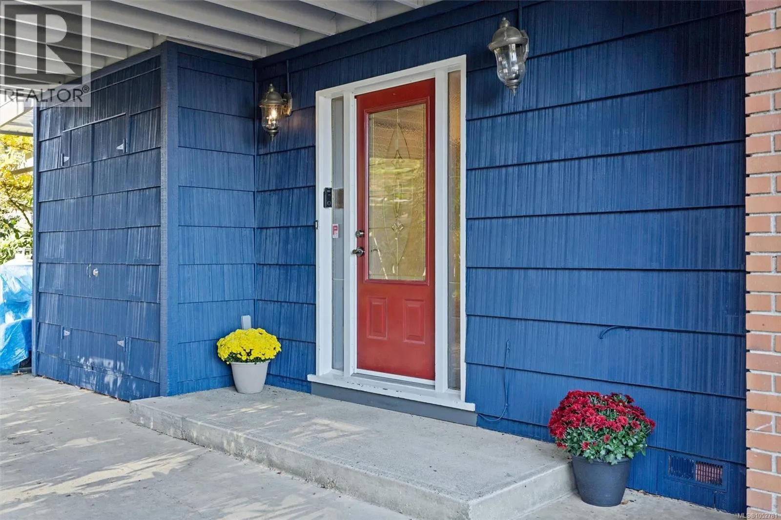 8698 East Saanich Rd