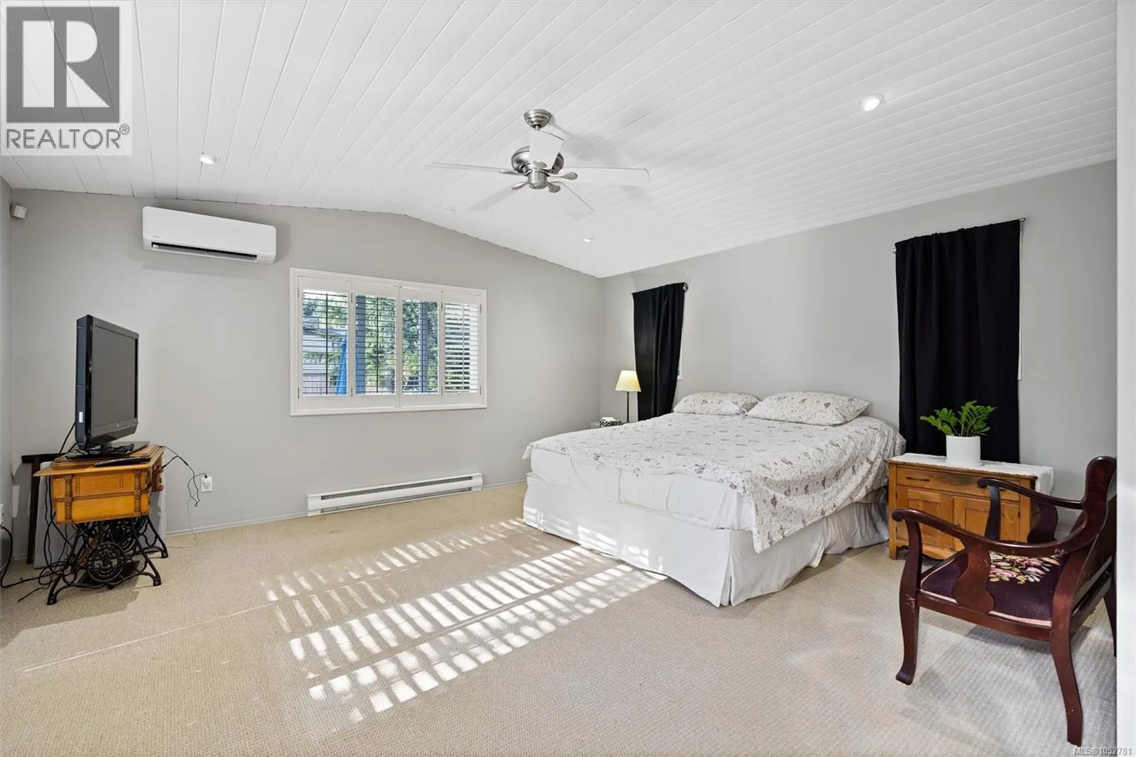 8698 East Saanich Rd