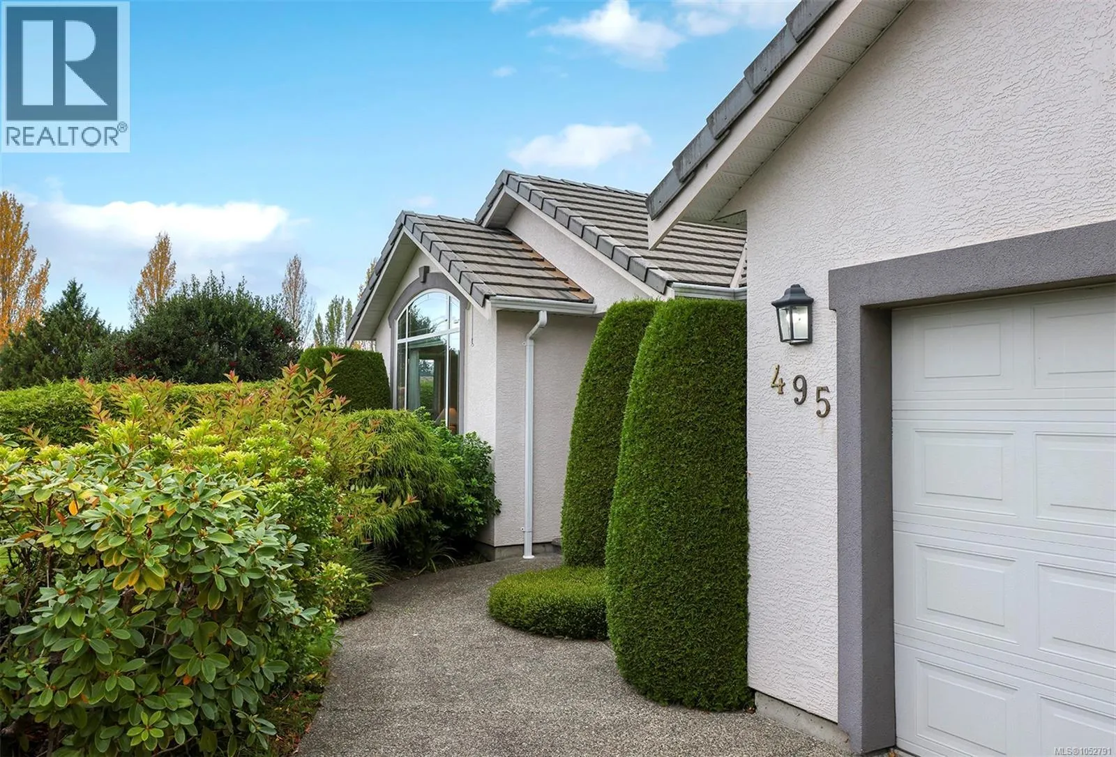 495 Troon Close
