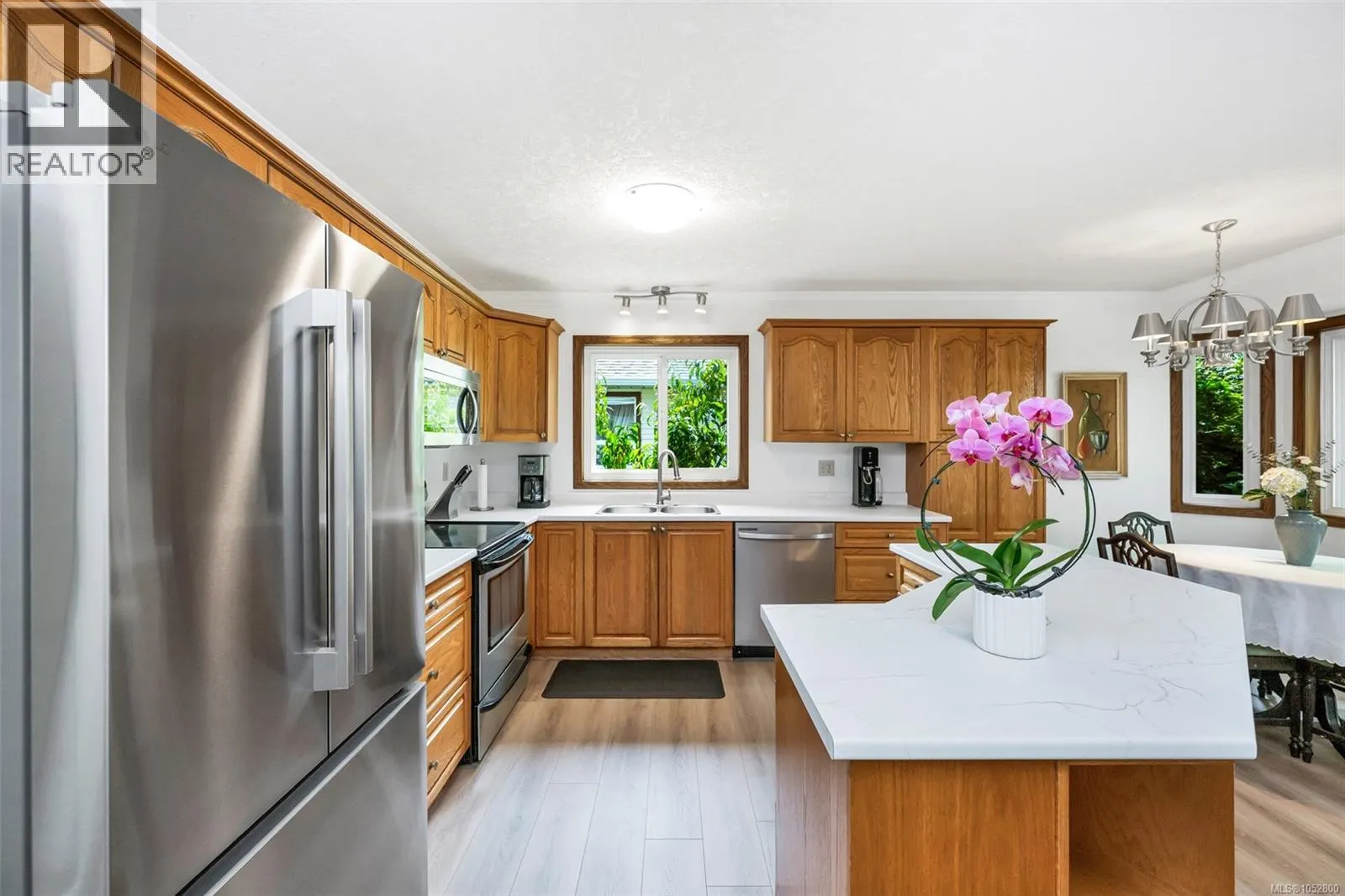 4958 Del Monte Ave