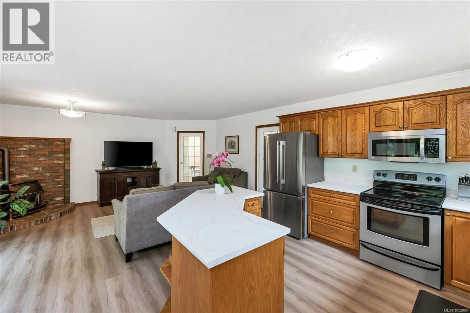 4958 Del Monte Ave