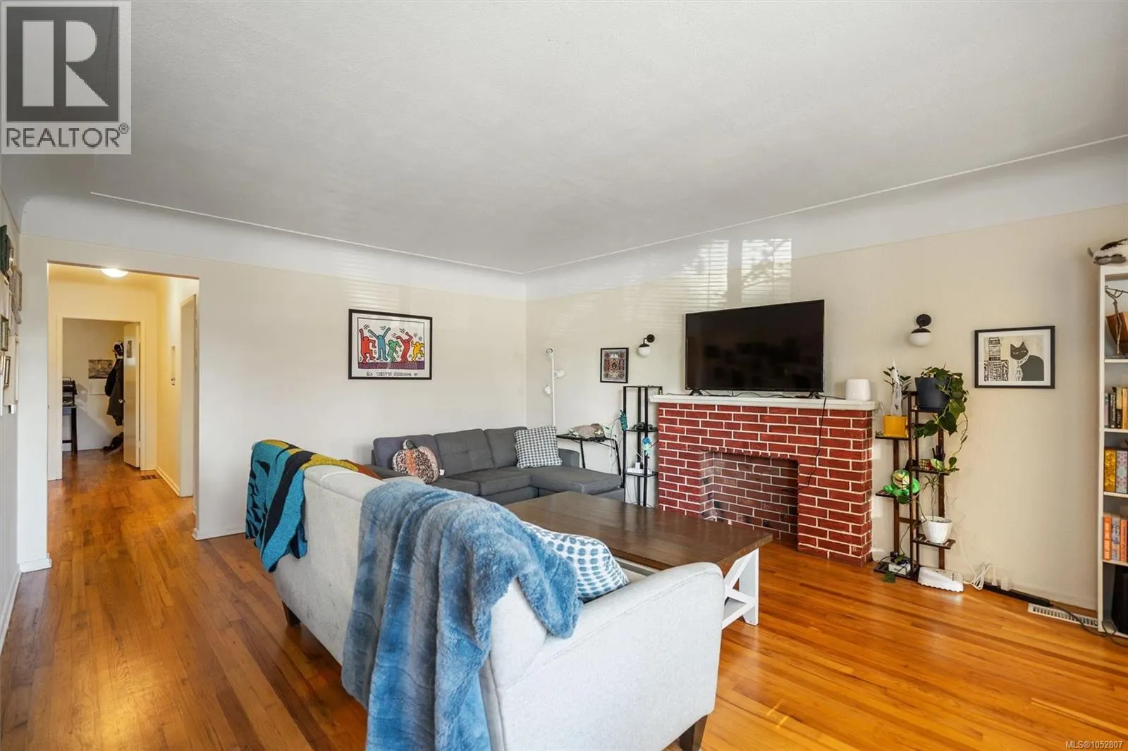 546-548 Linden Ave