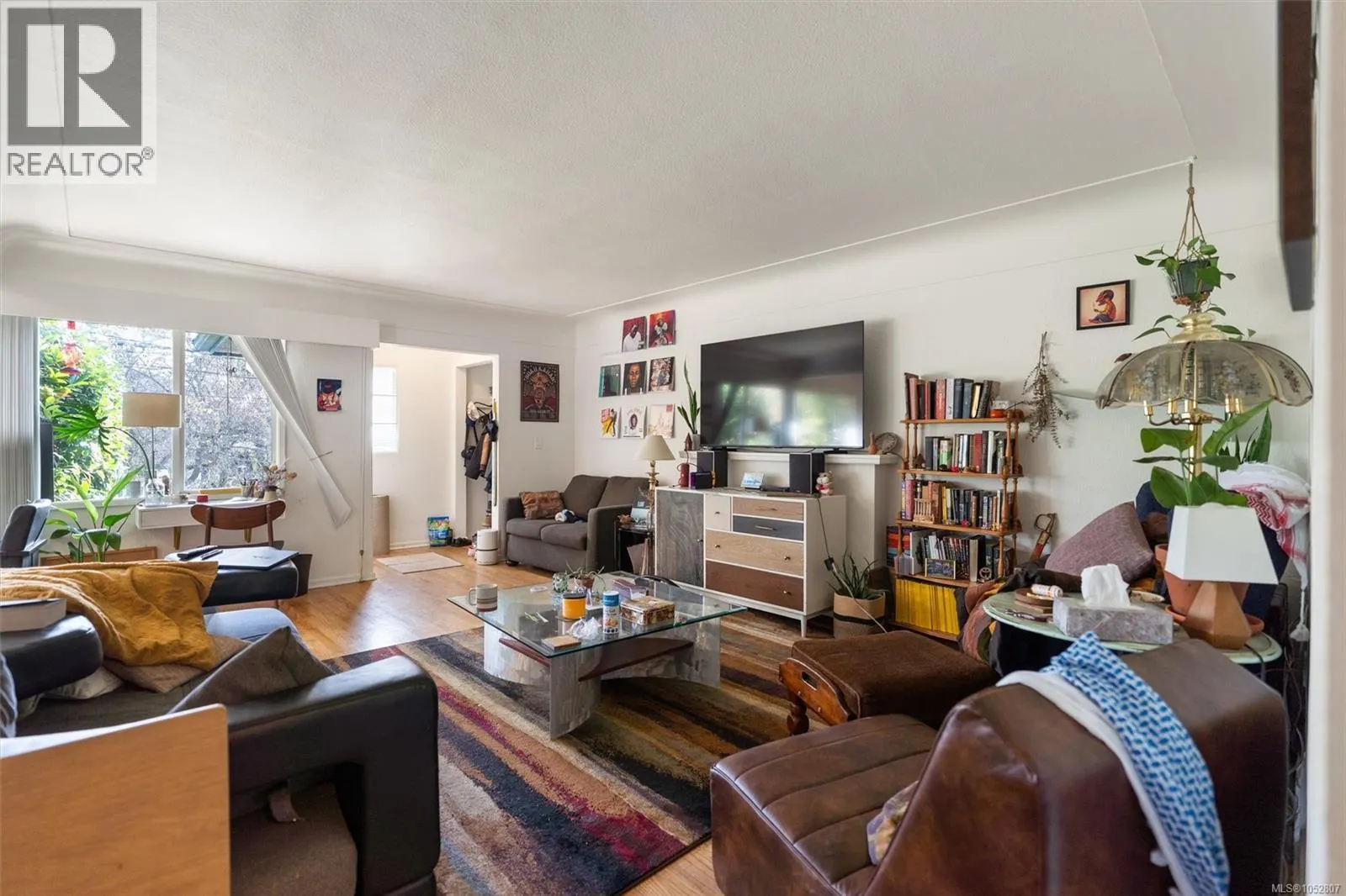 546-548 Linden Ave