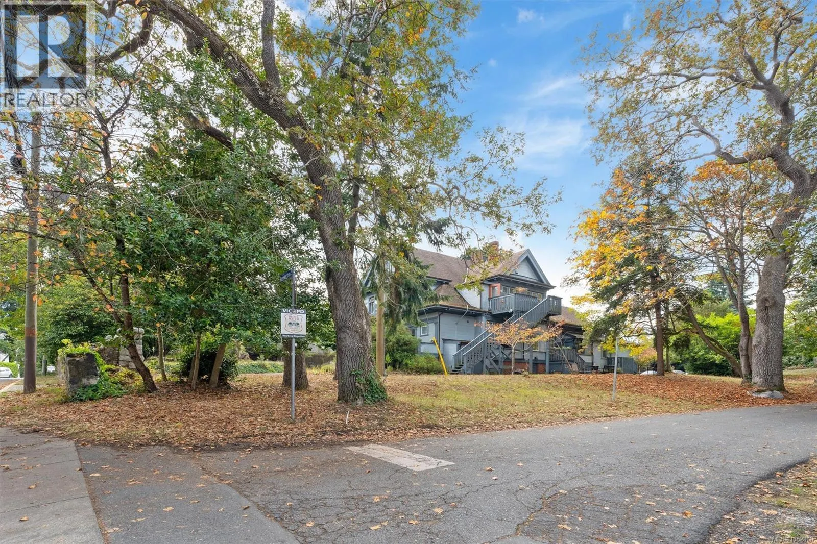 930 Pemberton Rd