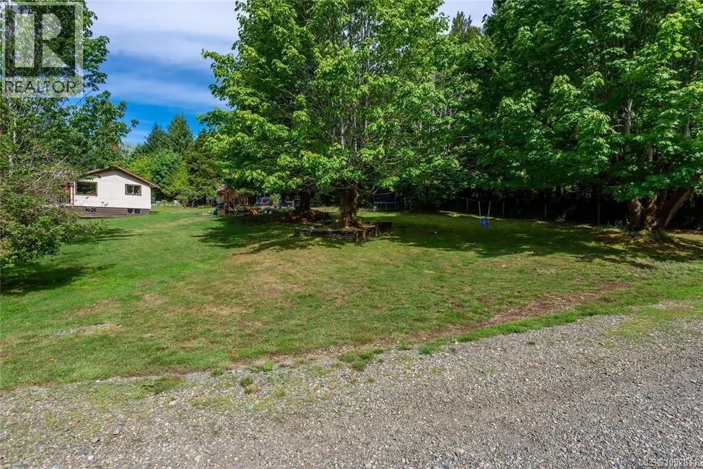 973 Island Hwy