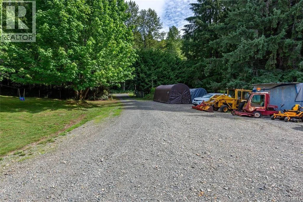 973 Island Hwy