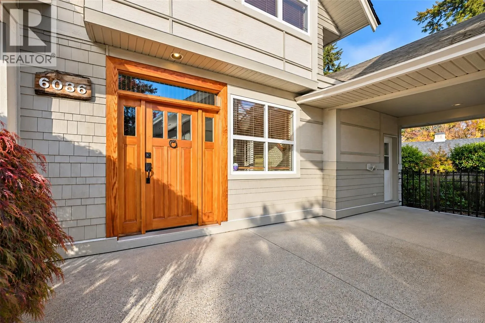 6086 Sterling Dr